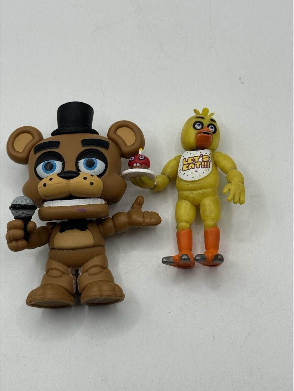 Funko FNaF Mystery Mini Classic Chica & Glamrock Freddy